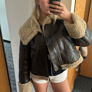 ZARA DOUBLE-FACED BIKER JACKET FAUX LEATHER SHEARLING FUR CUFF CROP JACKET.